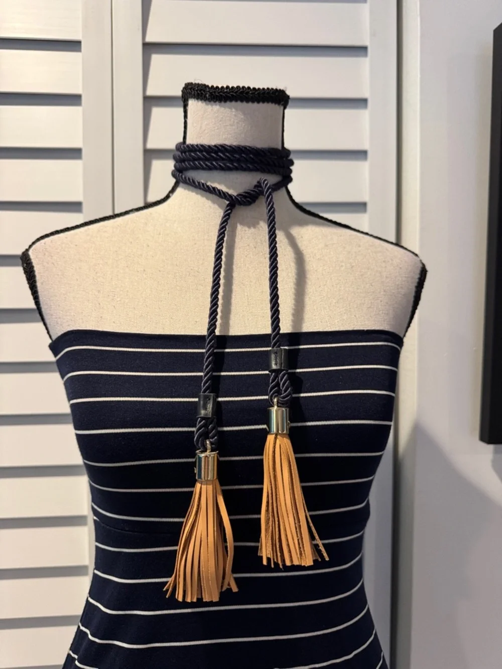 Ann Taylor NWOT Rope Tassel Belt in Navy/ Tan. Many ways to wear it.